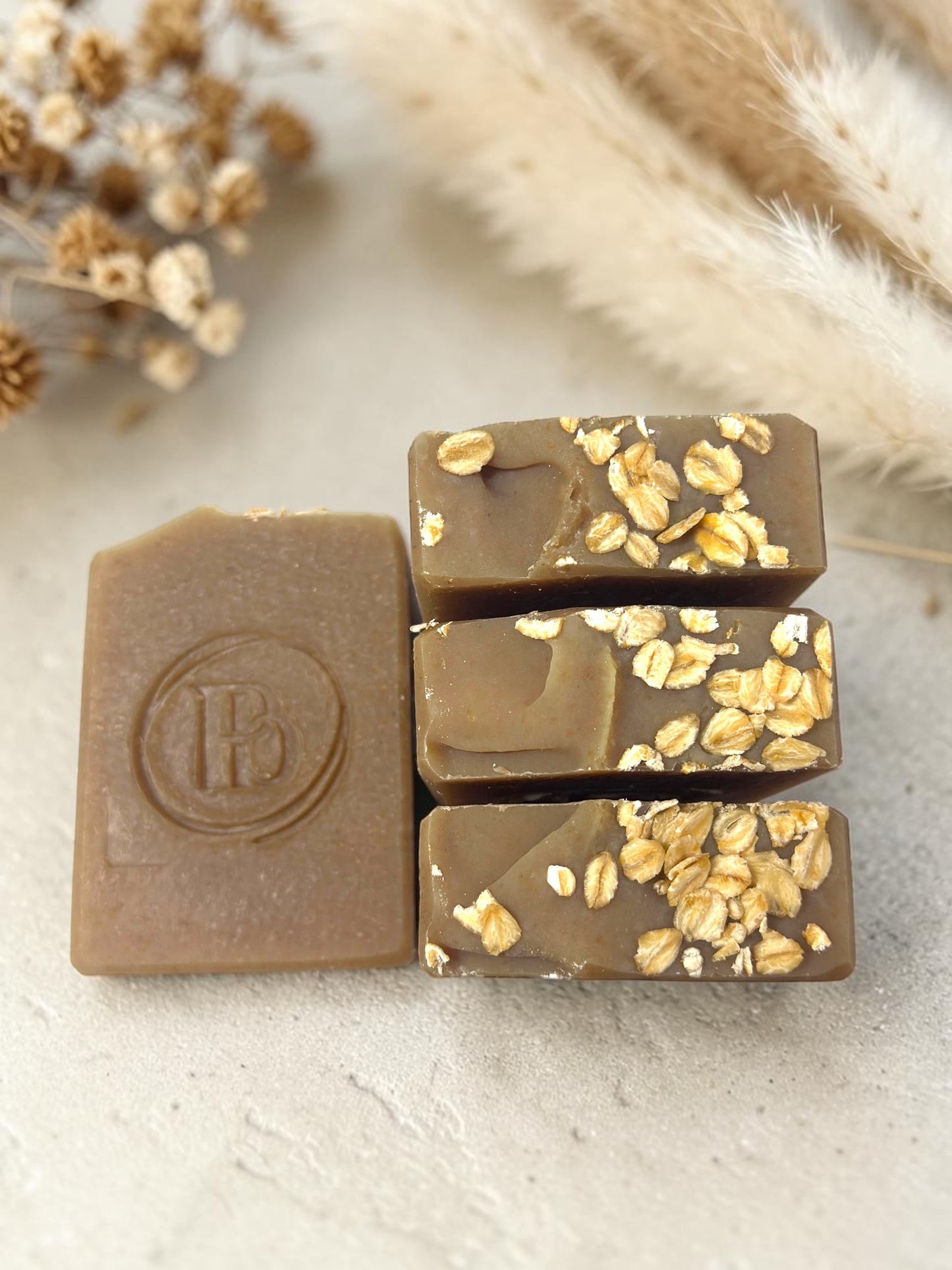 Apple & Oat Deluxe Cleansing Bar