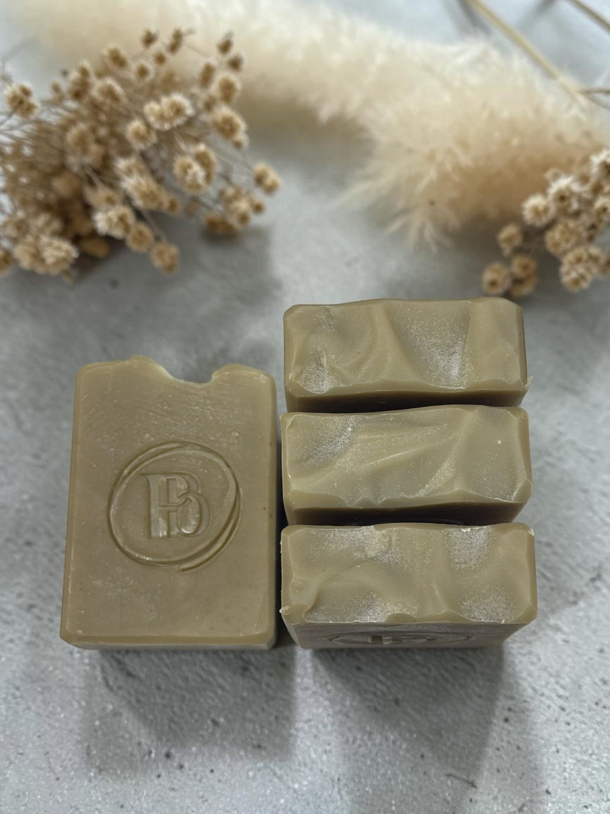 Avocado & Hemp Deluxe Cleansing Bar - Pure Bliss Soap Co