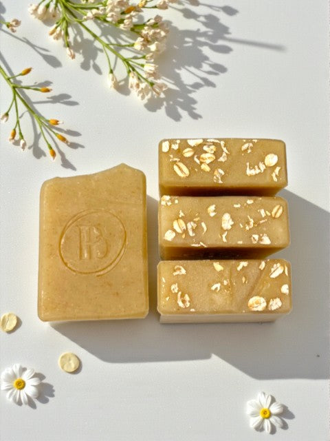 Oatmeal & Oat Milk Deluxe Cleansing Bar