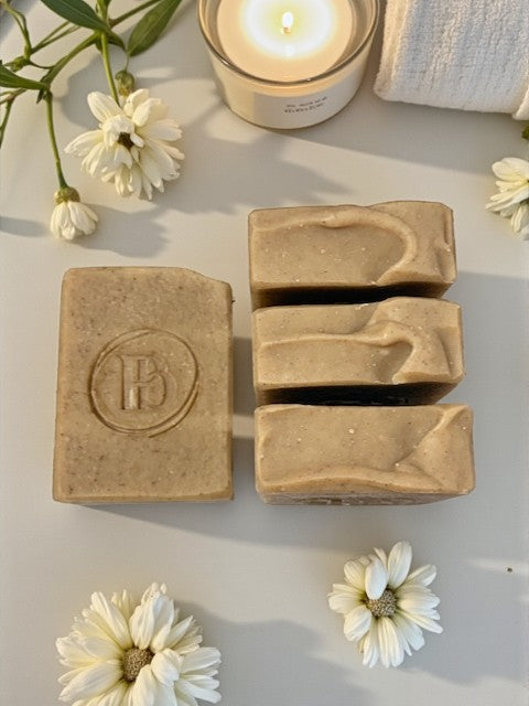 The Scrubby Deluxe Cleansing Bar