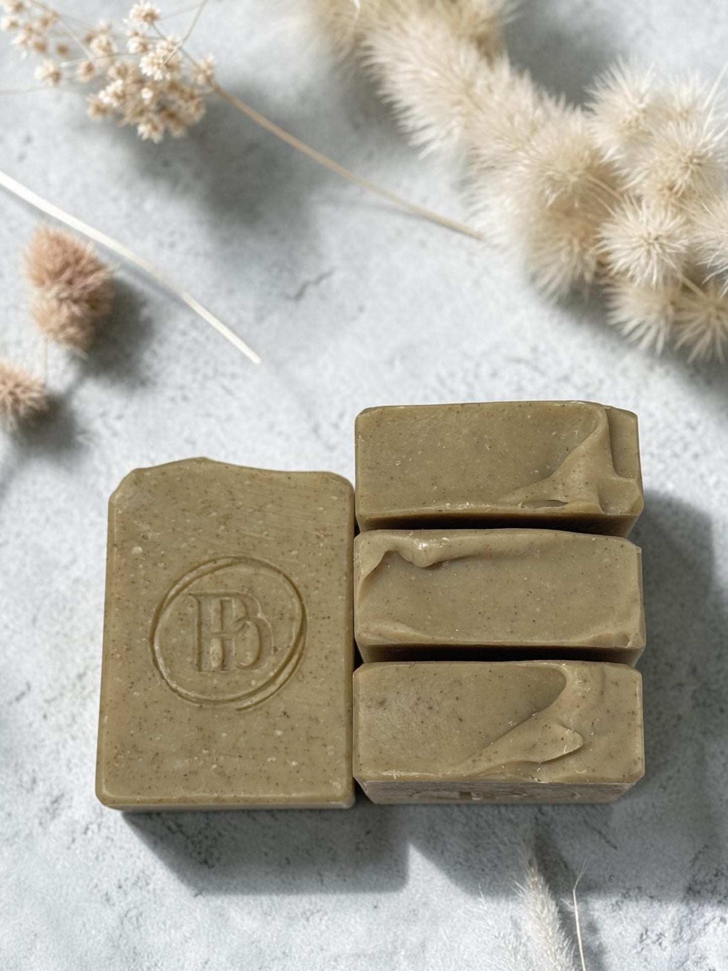 The Scrubby Deluxe Cleansing Bar